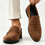 Detalhe do Loafer Downs Brown marrom mostrando a leveza