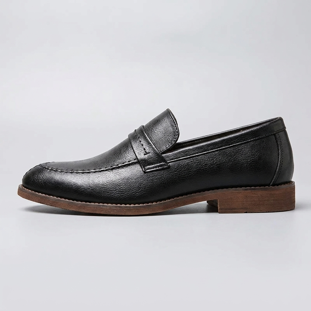 Loafer masculino Ascot Black em couro sintético, vista lateral de perfil
